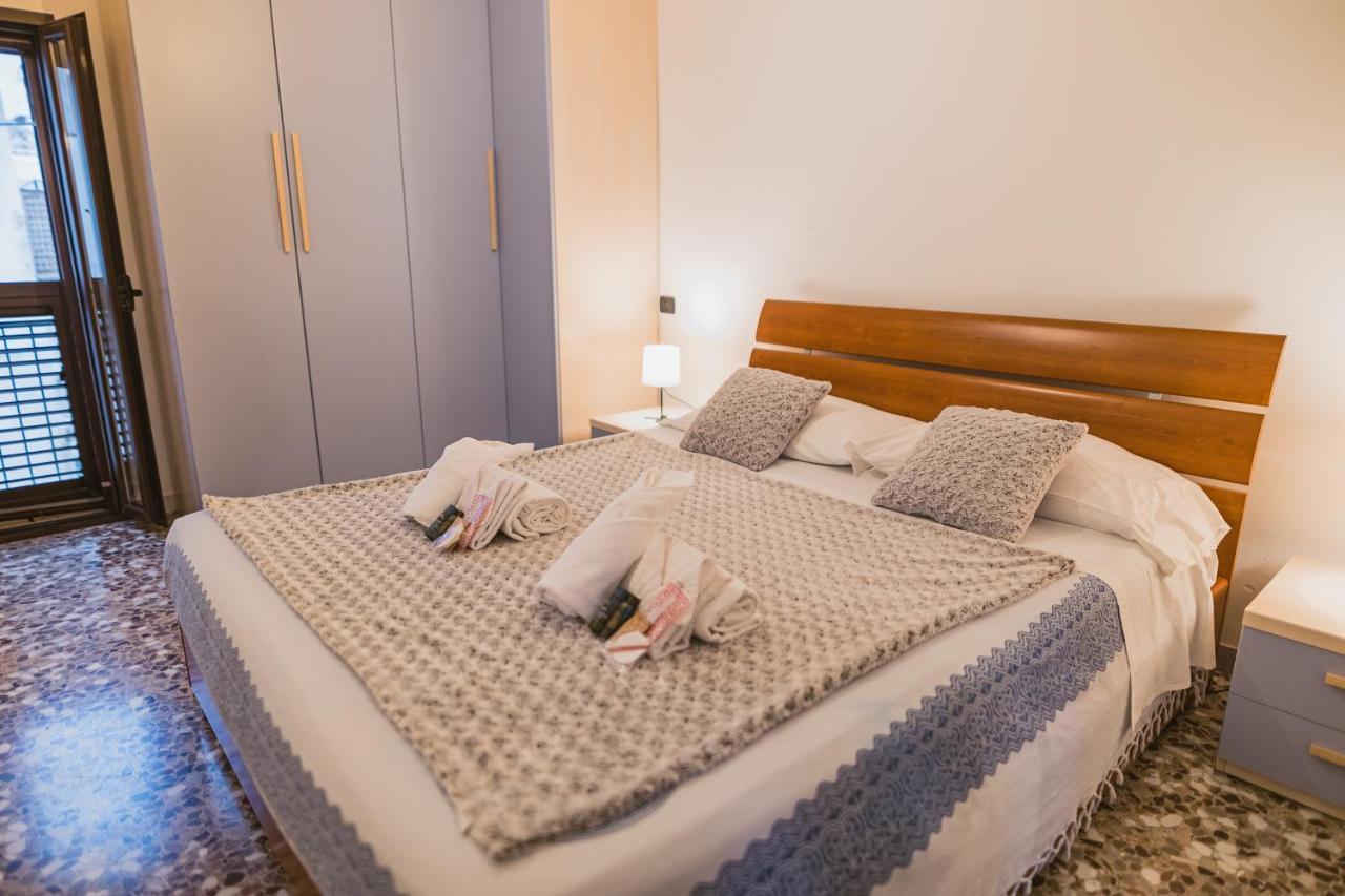 モノーポリ Casa Vacanze Il Mare Tra I Tetti - Relaxing Terrace & Sea Viewヴィラ エクステリア 写真